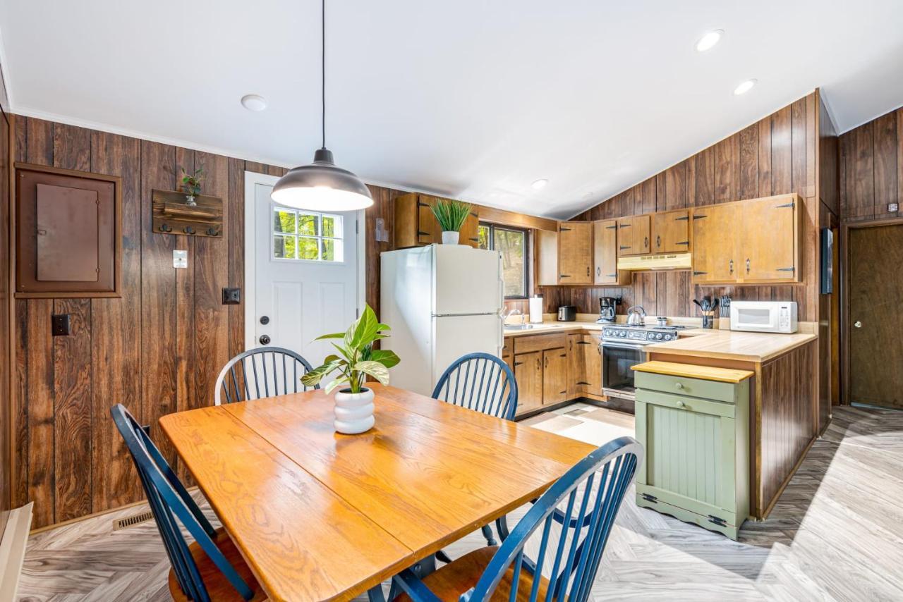 Villa Modern W Fire Pit Deck, Grill & Hot Tub Berkeley Springs Exterior foto